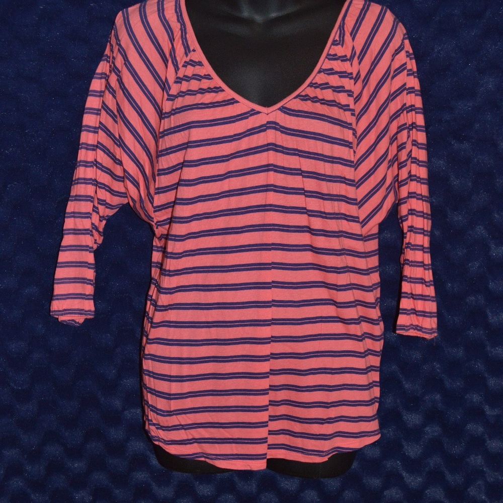 3/4 Sleeve V-Neck with Elastic Cuffs